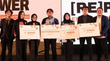 Para Pemenang Kompetisi [RE]Power Hackathon