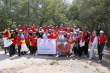 Aksi bersih Sungai Wonorejo dan ekosistem mangrove Wonorejo, Surabaya, oleh Yayasan WINGS Peduli peringati Hari Sungai Sedunia.