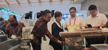 Pameran Mesin Pengerjaan Kayu (WOODMAC) 2024 resmi dimulai dan akan berlangsung hingga 28 September 2024 di Jakarta International Expo Kemayoran. IFMAC WOODMAC menjanjikan peluang yang tak tertandingi bagi bisnis yang ingin berkembang di industri furnitur dan permesinan kayu Indonesia yang dinamis.