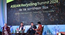 Terence Tan, Direktur Pemasaran Ecolab di Asia Tenggara, menjelaskan bahwa pendekatan Ecolab membantu produsen RPET dari proses awal hingga akhir