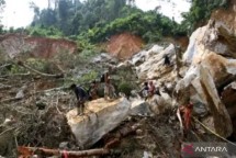 Longsor di Solok/ foto antara