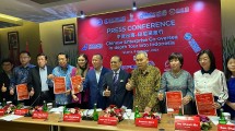 Konferensi pers Chinese Enterprises Go-oversea- In-dept Tour into Indonesia