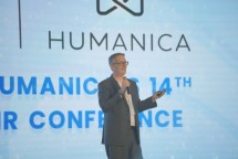 President Director dan Group CTO DataOn Humanica, Gordon Enns di panggung konferensi