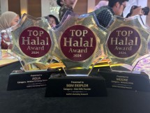 Danone Indonesia kembali berhasil meraih 3 penghargaan Top Halal Award untuk tiga mereknya yakni SGM, AQUA dan Mizone dengan kategori Kids Milk Powder, kategori Bottled Drinking Water (AMDK), kategori Isotonic Drink dari 52 merek dagang terpilih. 