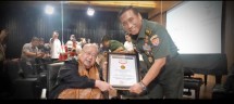 Mayjen TNI Assc. Prof. Dr. Budi Pramono, S.IP., M.M., M.A., (GSC)., CIQaR., CIQnR., M.O.S., M.C.E., CIMMR., meraih rekor Museum Rekor Dunia Indonesia (MURI) sebagai Perwira Tinggi TNI Angkatan Darat yang menyandang gelar akademik dan kompetensi terbanyak.