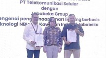 Penandatanganan antara Jababeka dengan Telkomsel 