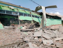  Bangunan Sekolah rusak pasca Gunung Lewotobi