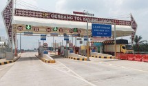 Gerbang Tol Bayung Lencir 