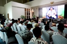 Direktur Tanaman Sawit dan Aneka Palma Kementerian Pertanian Ardi Praptono saat memberikan Keynote Speaker Seminar Outlook Industri Sawit Indonesia; Mengupas Perspektif Pengusaha, Industri dan Petani Sawit yang diselenggarakan oleh INDUSTRY.co.id