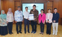 Penandatanganan MoU PT. Agrobisnis Komoditas Indonesia (Agrasi) dengan GuangXi Huapin Agriculutral Technology, Co., Ltd disaksikan langsung oleh Direktur Jenderal Industri Agro Kemenperin, Putu Juli Ardika dan Wakil Walikota Guigang Nong Zhuosong di Jakarta, beberapa waktu lalu. .