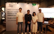 Kiri ke kanan: Luis Anthony, VP Marketing and Brand Communication, Erajaya Digital, Denny Galant, Country Head of Android Platforms & Ecosystems di Indonesia, Google, Cindy Pregita, Android Marketing Manager, Google, Theodorus Agung Wicaksono, VP, Head Operator & PPOB, Erajaya Digital.