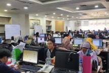 Suasana kerja PT Trijaya Pratama Futures (TPFx)