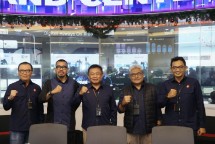 Direktur Utama Telkomsel Nugroho, Staf Khusus bidang Strategi Komunikasi dan Hubungan Publik Kementerian BUMN RI Arya Sinulingga, Direktur Utama Telkom Ririek Adriansyah Direktur Network and IT Solution Telkom Herlan Wijanarko dan Indra Mardiatna Direktur Network Telkomsel 