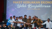 Sejumlah menteri ekonomi saat konferensi pers paket kebijakan ekonomi