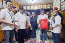 Menteri Lingkungan Hidup apresiasi penerapan aplikasi JakOne Abank oleh Bank DKI di Bank Sampah Induk (BSI) Kumala, Jakarta Utara.