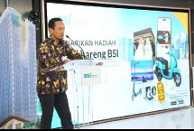 PT Bank Syariah Indonesia Tbk (BSI) memberikan apresiasi bagi nasabah loyal dalam program HEPI (Hadiah Ekosistem Pengguna BSI) yang dimulai pada periode 1 Juni-30 November 2024. SEVP Consumer Product Solution BSI Wawan Setiawan mengumumkan nasabah pemenang pada program HEPI 2024 di Kantor Pusat BSI The Tower 