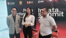 Dari kanan: Sabdo Yusmintiarto (Ketua Umum IRWATA), Baby Kristami (Wakil Ketua IRWATA Bidang Kemitraan yang juga CEO one Gold), dan Hendra Suryakusuma (Wakil Ketua IRWATA Bidang Legal dan Reguliasi yang juga Ketua Umum Data Center Provider Organisation).