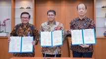 Penandatanganan MoU antara Kemenperin, UWin Resources Regeneration Inc., dan PT. Petrokimia Gresik