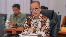 Menteri Perindustrian Agus Gumiwang Kartasasmita