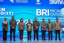 Dirut BRI bersama beberapa Menteri terkait mengikuti pembukaan BRI Micro Finance