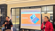 hief Operations Officer forwarder.ai Ferna Arga Wijaya (kiri) dan Chief Executive Officer forwarder.ai Stephanus Sugiharto (kanan) saat memberikan presentasi layanan dua produk digital terbarunya, yakni Software as a service (SaaS) - Forwarder Scalable Intelligence System (Forsis) dan Forwarder Data Exchange (Fordex) berbasis API (Application Programming Interface).