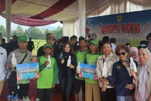 Petani menikmati Panen