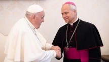 Paus Leo XIV atau Robert Francis Prevost