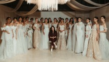 Phangsanny menggelar Solo Fashion Show terbesar di Bali.
