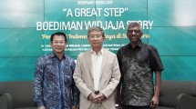 Boediman Widjaja, Founder & CEO JOE Green, SD Darmono, President Director PT Jababeka Tbk.,dan Dr. Tamilselvan Thangah R&D Director, JOE Green Group