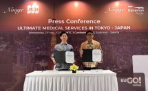 Tetsuro Yoshihara, Presiden & CEO, Noage International Inc. (kiri) dan Jin Yoshida, Global Alliance Strategy Director, PT Bank Danamon Indonesia Tbk (kanan).