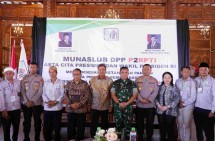 Musyawarah Nasional Luar Biasa (Munaslub) Dewan Pimpinan Pusat Perkumpulan Pabrik Rokok dan Petani Tembakau Indonesia (DPP P2RPTI) di Blitar, Jawa Timur.