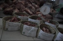 Caption: Dompet Dhuafa salurkan Daging hewan kurban ke 26 Provinsi di Indonesia dengan jangkuan hingga 250 Kabupaten/Kota, dan 3 Negara yakni Palestina, Somalia dan Myanmar.