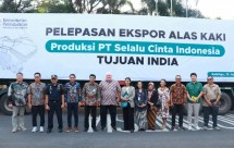 Pelepasan Ekspor Alas Kaki produksi PT Selalu Cinta Indonesia (SCI) di Salatiga, Jawa Tengah, Kamis (12/6).