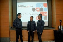 From left to right: [Edwin Lim, Country Director, Fortinet Indonesia; Peerapong Jongvibool, Senior Director, Fortinet SEA; Kelvin Chua, Senior Regional Director of Systems Engineering, Fortinet SEA]