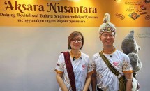 (dari kanan) Jony Yuwono - Ketua GP Jamu bersama Irene Umar - Wakil Menteri Ekonomi Kreatif RI di pembukaan Acaraki Jamu Festival Juli 2025.