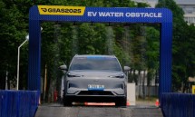Keterangan Foto (ilustrasi): GIIAS menghadirkan pengalaman berkendara yang lebih lengkap dengan menghadirkan program test drive lebih dari 150 unit kendaraan dari berbagai merek ternama, termasuk kendaraan listrik, hybrid, dan konvensional..