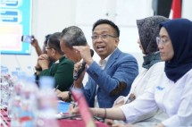 Deputi Bidang Koordinasi Tata Niaga dan Distribusi Pangan, Kemenko Bidang Pangan, Tatang Yuliono, dalam forum media DIKSI yang digelar Kementerian Komunikasi dan Digital (Komdigi) di Jakarta, Senin (28/7/2025). Pemerintah terus mengakselerasi penguatan ekonomi desa melalui program Koperasi Desa Merah Putih (KDMP), yang tidak hanya dirancang sebagai sarana distribusi kebutuhan pokok, tetapi juga sebagai simpul strategis pembangunan ekonomi kerakyatan. 