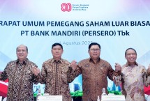 Dirut lama saat mengikuti RUPSLB Bank Mandiri