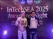 Caption: Dompet Dhuafa Sulsel berhasil meraih Gold Award dalam ajang Innovation Technology for Social and Environmental Awards (InTechSEA) 2025, untuk kategori Ekonomi Inklusif.