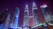 Menara Kembar Petronas, di Kuala Lumpur, Malaysia (Foto:paulreiffer.com)