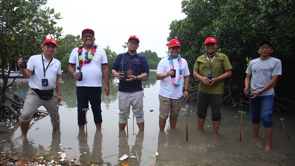 Kolaborasi JMI-IFG Bantu Anak Nelayan Pulau Tunda