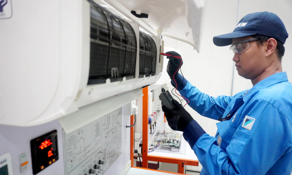 kelebihan ac daikin inverter