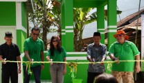 Manulife Indonesia Resmikan Sarana Air Bersih dan Sanitasi untuk Ribuan Warga Kampung Pasir Angin, Bogor 