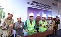 MANDIRI BANGUN MENARA MANDIRI BEKASI