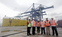 Container Crane Baru Kuala Tanjung